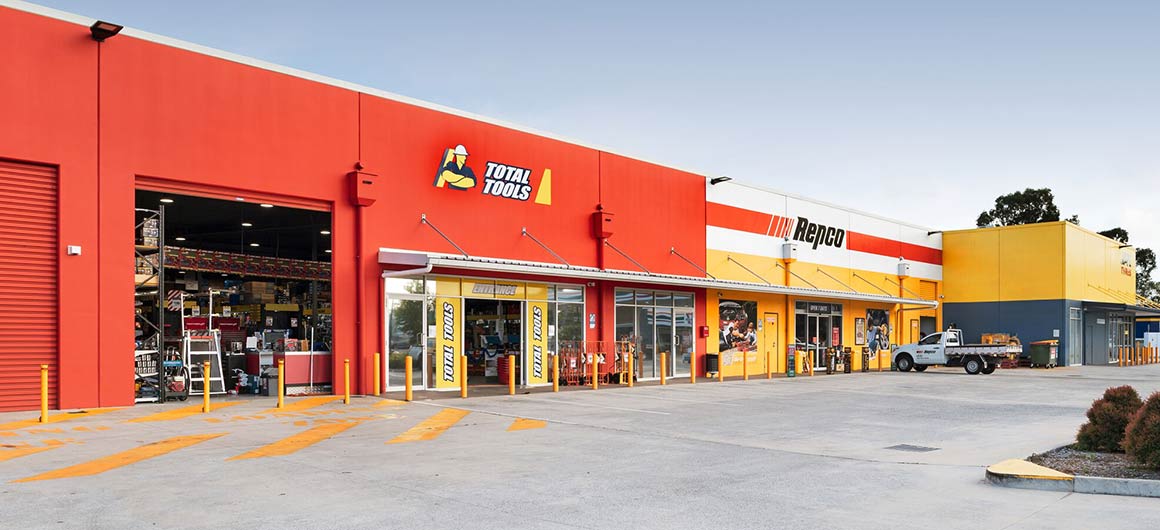 Noosaville-Service-Centre2